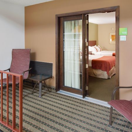 Hotel Doubletree By Hilton Austin, Mn Exterior foto